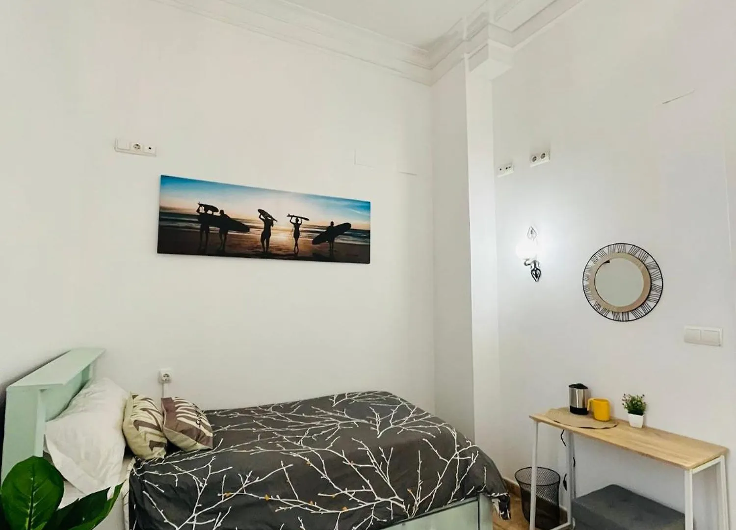 Malak-Rooms Malaga Apartment