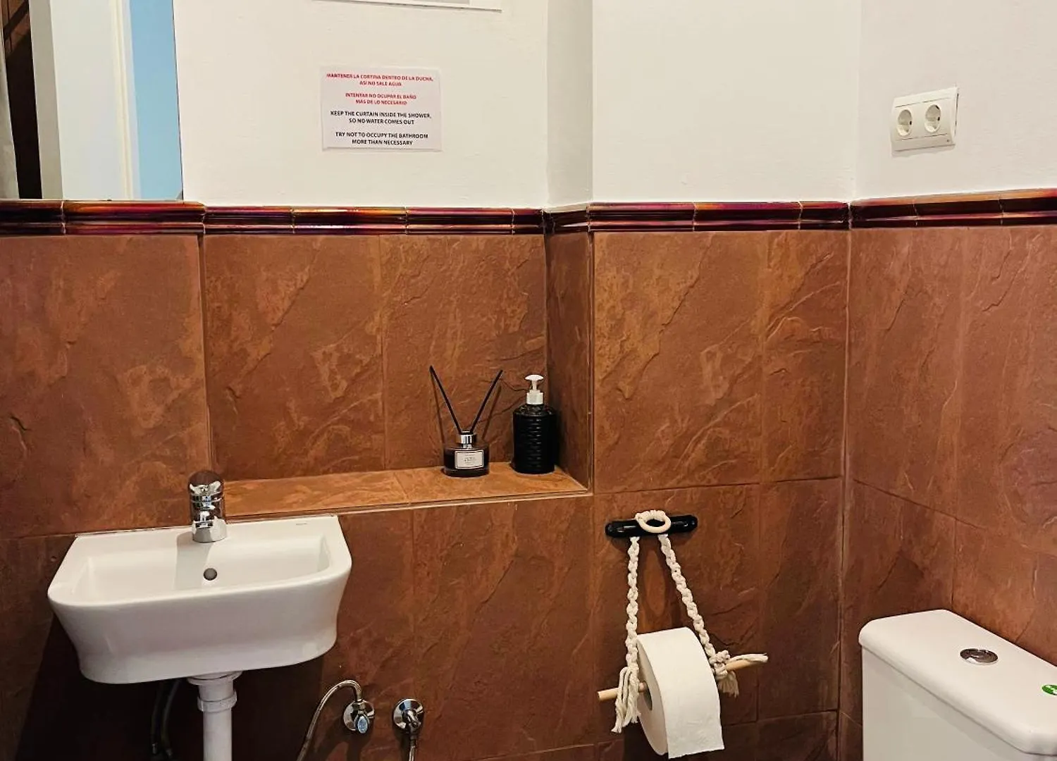 Malak-Rooms Malaga 0*,