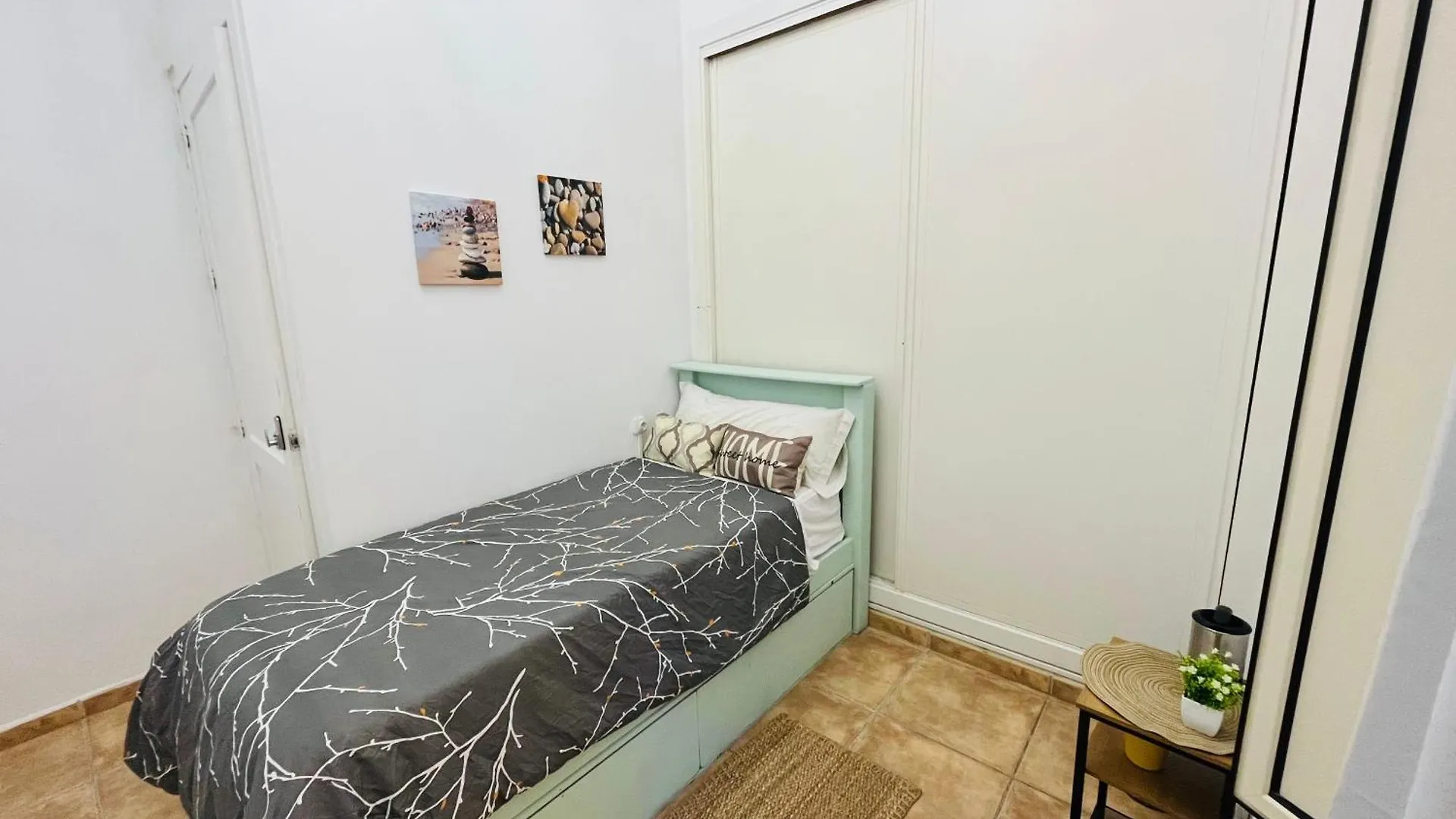 Malak-Rooms Malaga