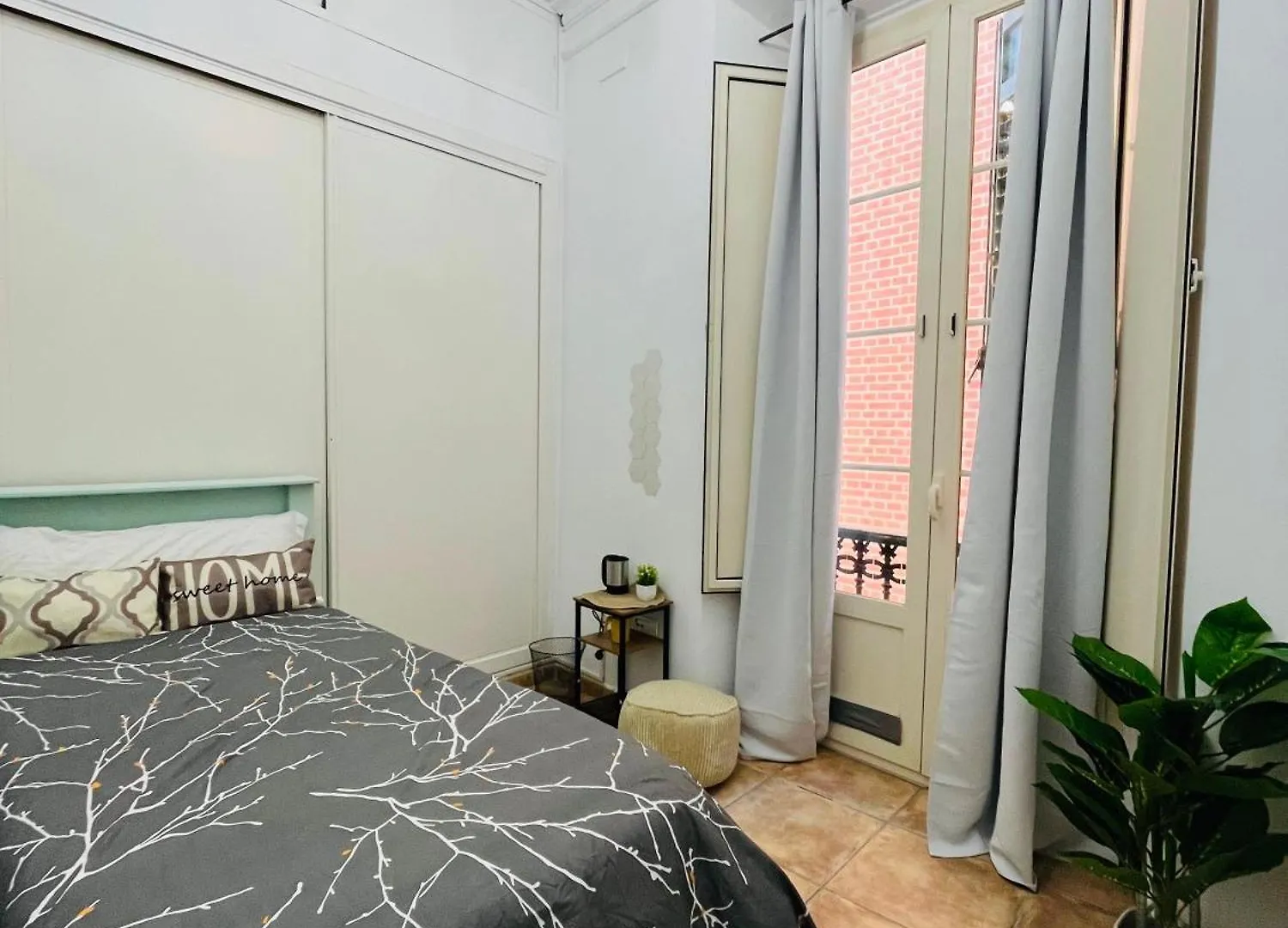 Malak-Rooms Malaga